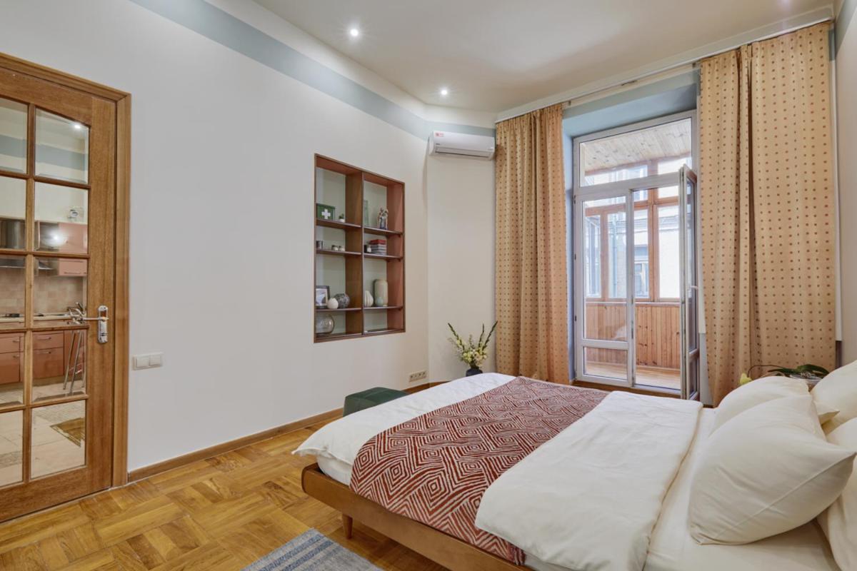 Apartments Near The Golden Gate Kyiv Exterior photo