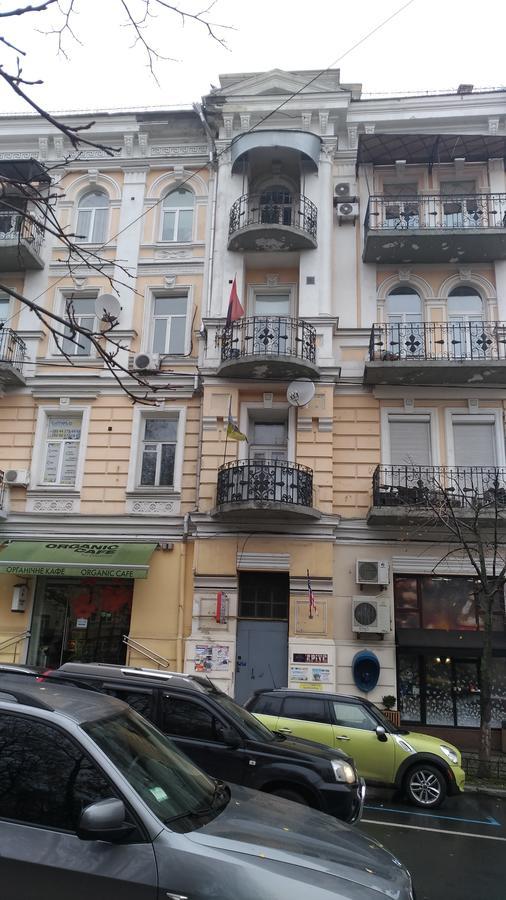 Apartments Near The Golden Gate Kyiv Exterior photo